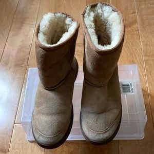 UGG Kids Winter Boots Sz 3